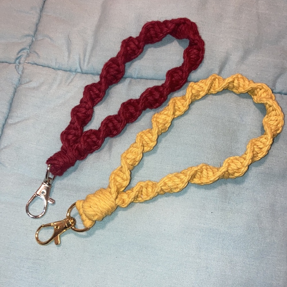 Macrame keychains - Picture 2 of 8